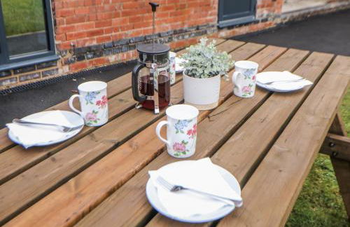 Courtyard View - Photo 30