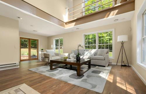 Nature Getaway Charming Villa Near Trails & Parks - Foto 2