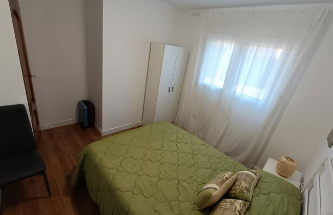 Apartment in Salou with swimming pool and garden - Photo 15