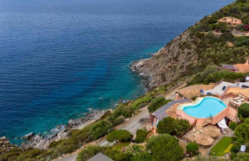 Villa Patty with infinity pool in front of the sea, parking and wifi - Foto 26