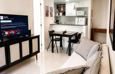 Hospede-se perto da praia com conveniência - Foto 1