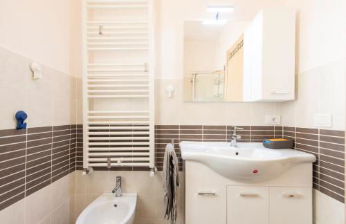 Fra Cielo e Mare - Private parking & Wi-Fi - Foto 24