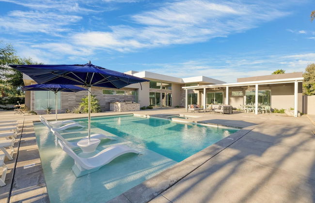 Polo Villa 7 by Avantstay Features Entertainer's Backyard + Game Room 5 Bedrooms - Foto 1