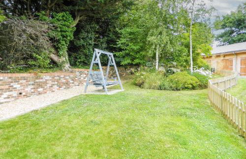 Priory Barn - Photo 16