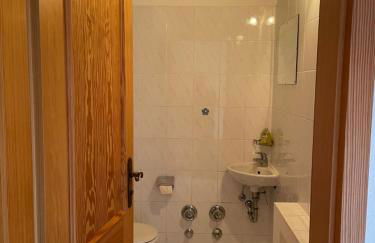 Dachgeschosswohnung mit traumhaftem Zugspitzblick bei Garmisch - Foto 24