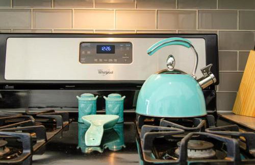 Charming 3 Bedroom Apartment with Pool Near San Diego Convention Center - Foto 15