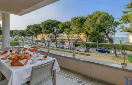 Oscar Luxury Suite DesenzanoLoft Official Partner Homes & Villas by Marriott Bonvoy - Foto 6