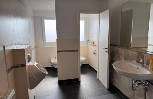 T&K Apartments - Wegberg - 4-7 room Apartments - private parking - WIFI - Fully equipped kitchen - Foto 21