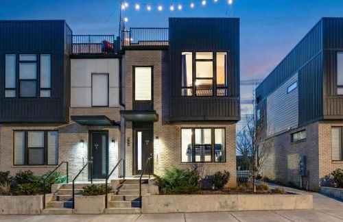 NEW Luxe 4BR 12 Beds - RoofDeck Views - Chefs Kitchen - Foto 8