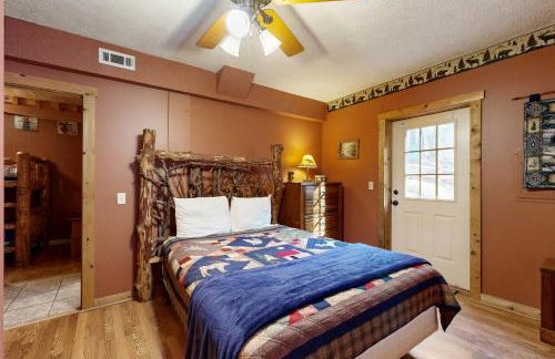 Moose Creek Lodge - Photo 14