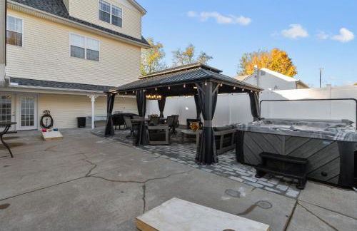 Imperial Porch Haven Cozy Fire Pit Fenced Yard - Foto 75