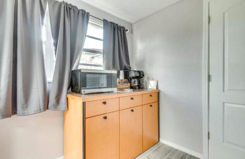 Apt 1 Mi to Riverfront in Titusville with Patio - Foto 4