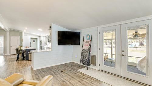 Lake Moultrie Access Moncks Corner Home with Dock - Foto 5