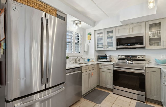 Beach Condo Miles-long Views Sand and Sea, Access to Private Fishing Pier by RedAwning - Foto 8