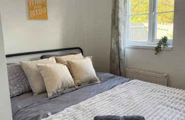 ResiLets - Berwick House - Large 4 Bed Townhouse - Contractor stays - Foto 24