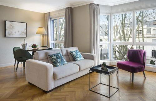 Warwick Reine Astrid - Lyon - Foto 4