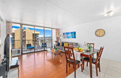 36Fl with Ocean View, Mins to Waikiki Beach, Parking - Foto 26