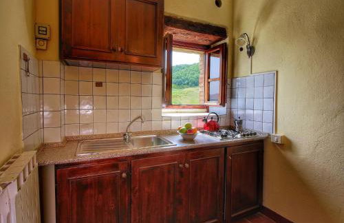 Farmhouse With Stables, Horses and the Ability to Make Horseback Riding - Photo 124