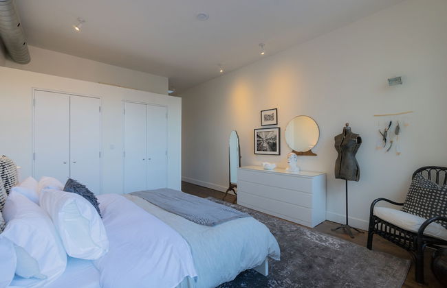 Applewood Suites - The Ossington Loft - Photo 5