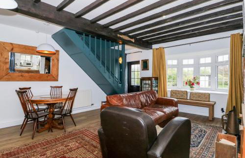 1 Eastview - Photo 5