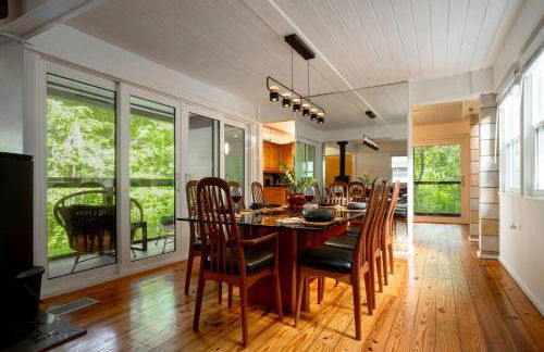 TreeTops Spacious Architectural Retreat - Foto 2