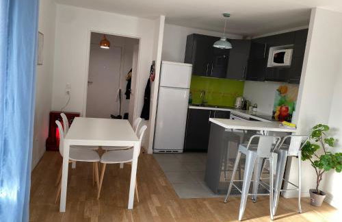 Terrace Apartment with Free Parking, Metro Malakoff, Near Paris - Foto 18