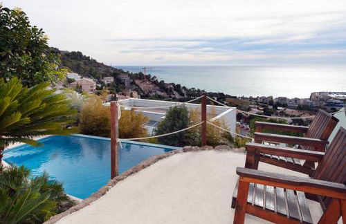 Exclusive Villa with Private Pool in Sitges - Photo 46