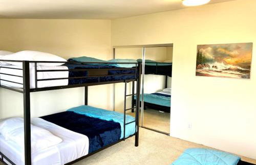 Modern & Cozy Gem ~ Walk to the Beach ~ Queen Beds - Photo 11