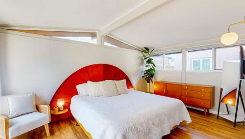 NEW Beautiful San Diego Mid-Century Treehouse - Foto 2