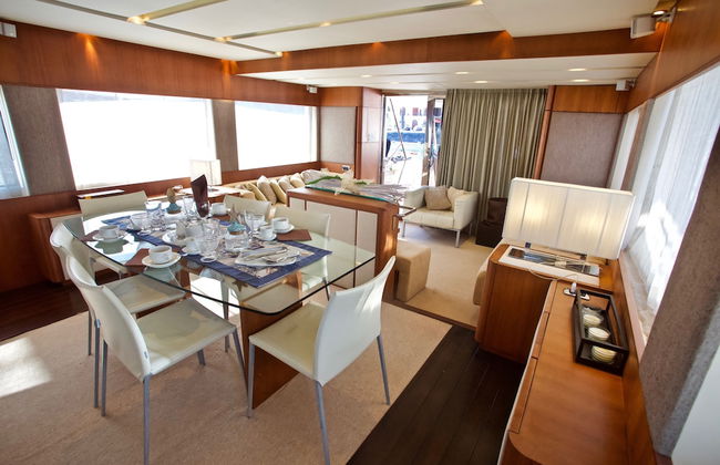 Italy Luxury Yacht Charter - Photo 24