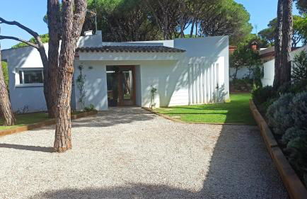 Diseño y luz entre los pinos - Foto 66