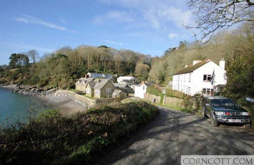 The Cabin at Little Bosveal near the Helford River....lovely location - Foto 21