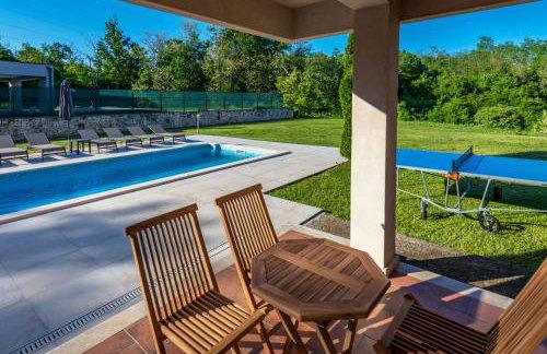 Villa Letish, a charming and inviting Mediterranean Villa - Foto 31