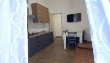 Medusa -IN CENTRO, ARIA CONDIZIONATA e NO ZTL -CITY CENTRE, AIRCON, NO LTZ - Foto 2