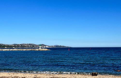 PORT GRIMAUD GOLFE ST TROPEZ BEL APPARTEMENT - Foto 28