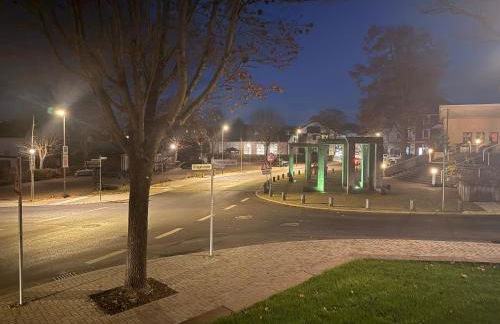Homefeld Suite - Elegante und moderne Ferienwohnung zentral in Hünfeld bei Fulda mit Küche, kostenlosem Parkplatz und WLAN - Foto 17