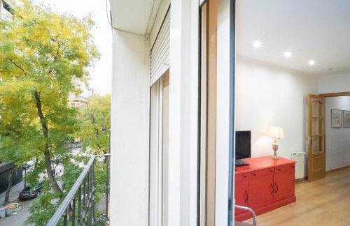 Apartamento con encanto y luz en pleno centro - Photo 24