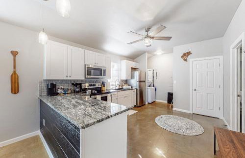 Steps to Lake Eufaula Home with Fire Pit and BBQ - Foto 7