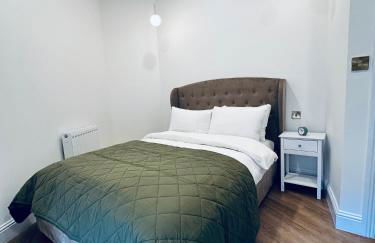 Royal Chambers Serviced Apartments - Photo 3