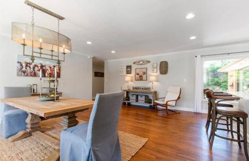 Fully Fenced Rustic Home Minutes From Truist Park - Foto 7