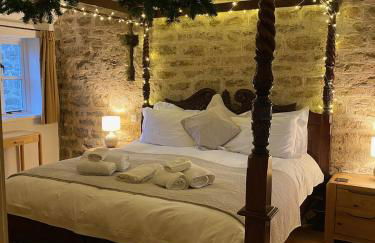 Norburton Hall Cottages - Photo 4