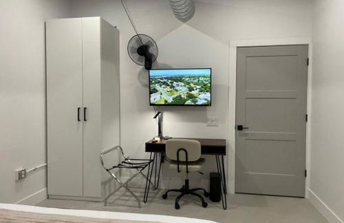 Fyrebird Place - Industrial Loft with Pavilion & Yard - Foto 20