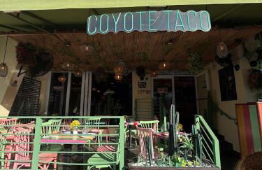 The Collins - Beachfront Bliss & Art Deco Ocean View - Foto 23