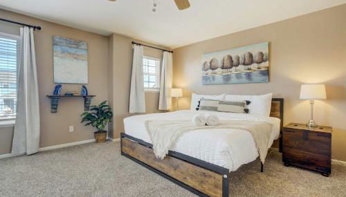 Silver Outpost Near Peterson SFB & Game Lounge - Foto 2