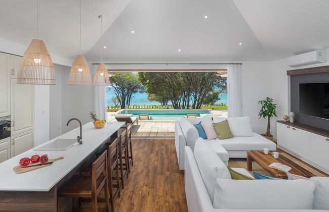 Luxury Beachfront Villa Porto Bus - Foto 9