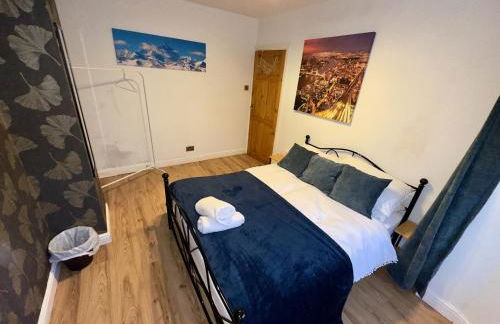 Cosy 5 Bedroom Central Birmingham - Photo 2