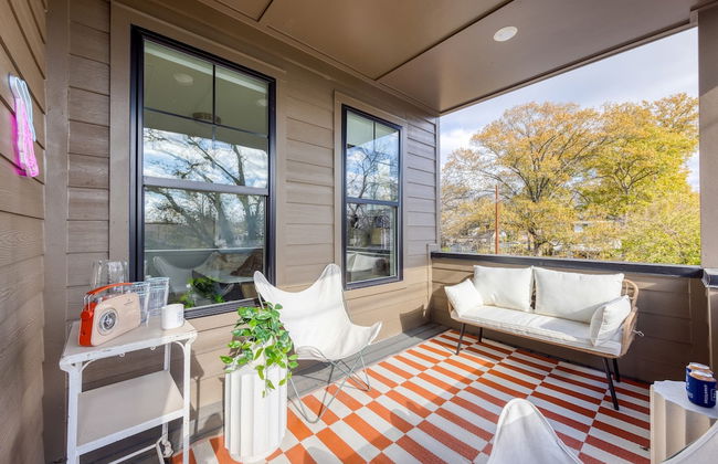 The Stage by Avantstay Chic 4bdr w Covered Balcony Modern Newly Built - Photo 2