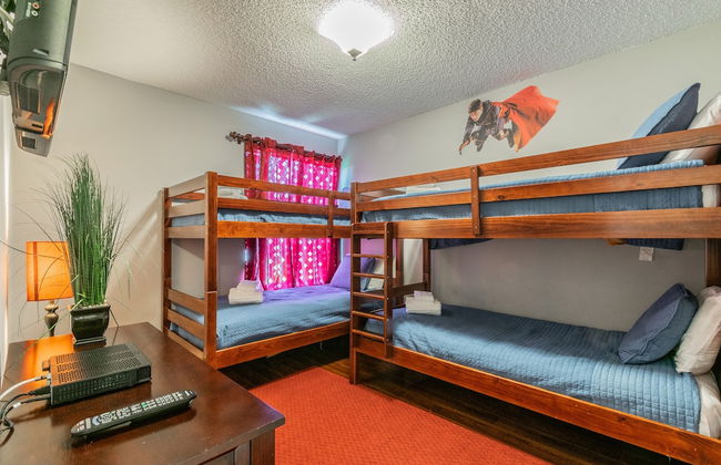 Near Theme Parks! Potter's Castle! Gorgeous, 3 BR's, Sleeps 8, Pool! - Foto 9