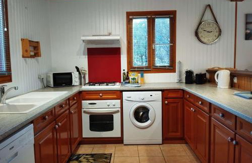 Chalet cosy au vert pour 6 avec piscine et Wi-Fi, proche Souillac - FR-1-828-3 - Foto 6