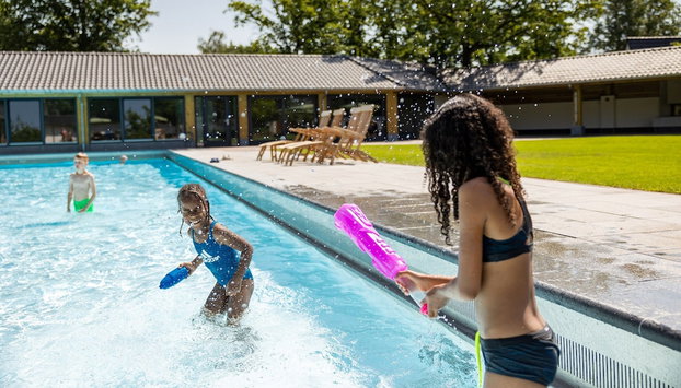 Beautiful House With Garden - Foto 5, Piscina